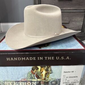 Stetson hat Rancher 6x
7 1/2 
(Has small red stain on top)